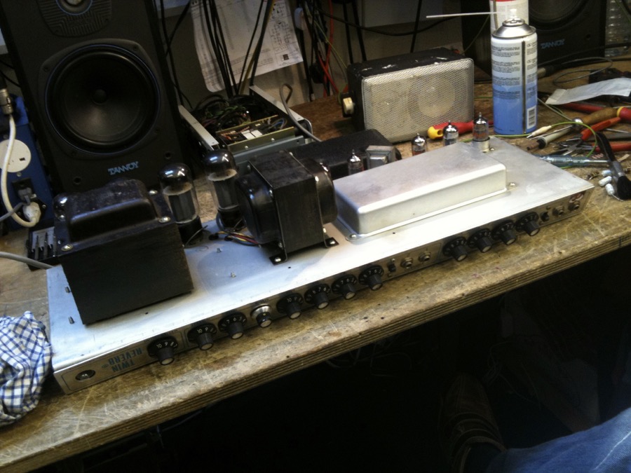 Amplifier_Repair_11.jpg