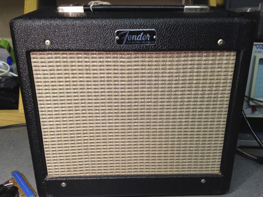 Fender_4.jpg