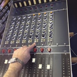 Neve_Console_design_8.jpg