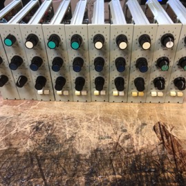 LOMO_EQ_Rack_1.JPG