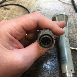 LOMO_Mic_repair_1.JPG