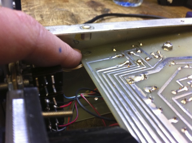 1176_Blue_stripe_repair_1.jpg