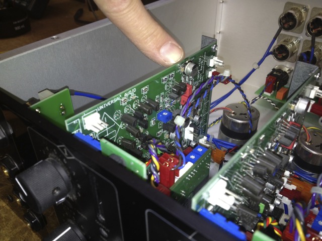UA4110_repair_7.jpg