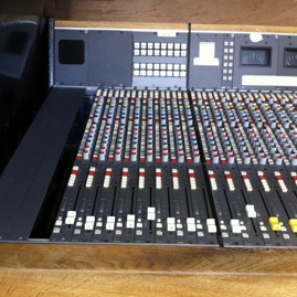 CALREC_C2_console_4.jpg