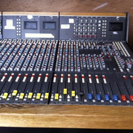 CALREC_C2_console_7.jpg