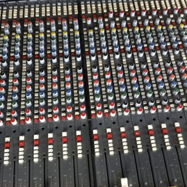 CALREC_C2_console_10.jpg