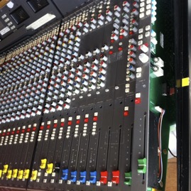 CALREC_C2_console_15.jpg