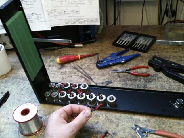 CALREC_PQ2419_Rack_making_1.jpg