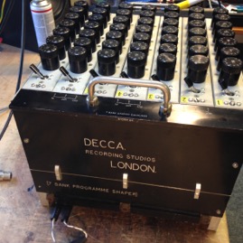 DECCA_EQ_repair_20.JPG