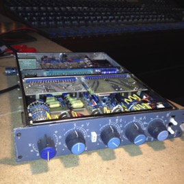 Console_repair_Jimmy_2.jpg