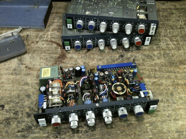 NEVE 1D005 repair3.jpg