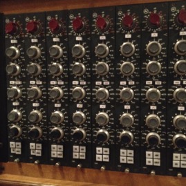 NEVE_1081_Rack_1.jpg