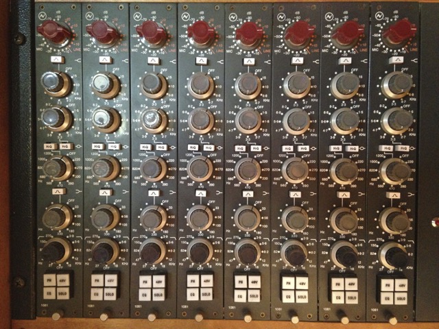 NEVE_1081_Rack_2.jpg