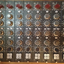 NEVE_1081_Rack_2.jpg