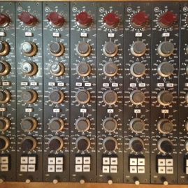 NEVE_1081_Rack_2.jpg