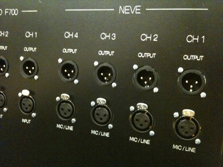 NEVE_Compex_Rack_11.jpg